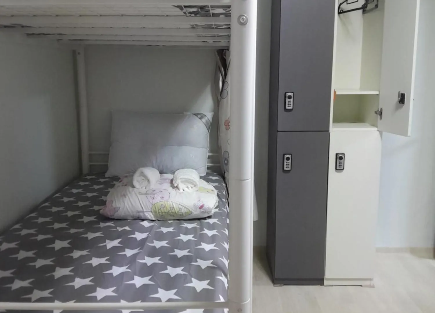 Disco Pangpang Guesthouse Incheon 0*,  South Korea